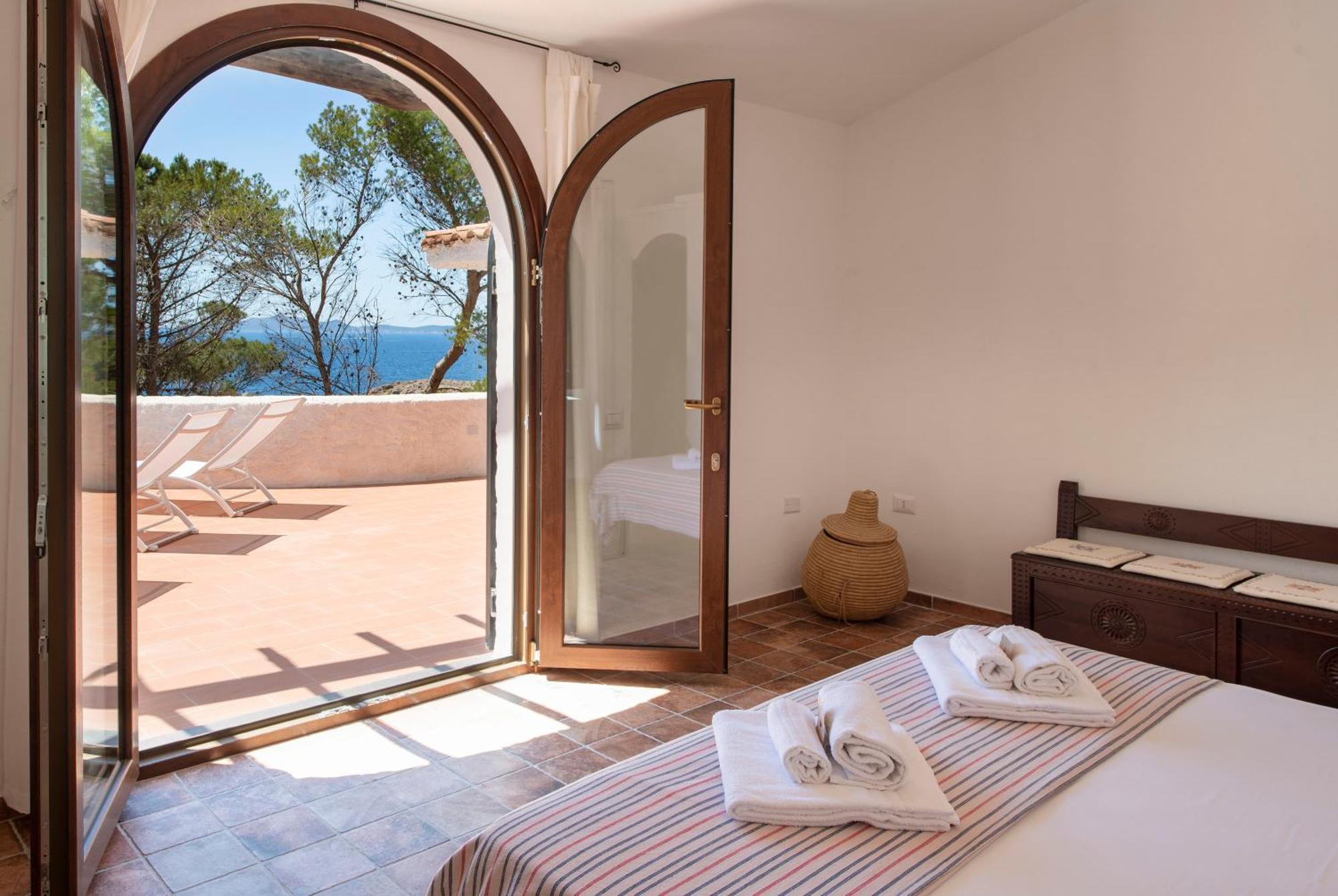 Villa Eliana Sul Mare ポルト・ピノ エクステリア 写真